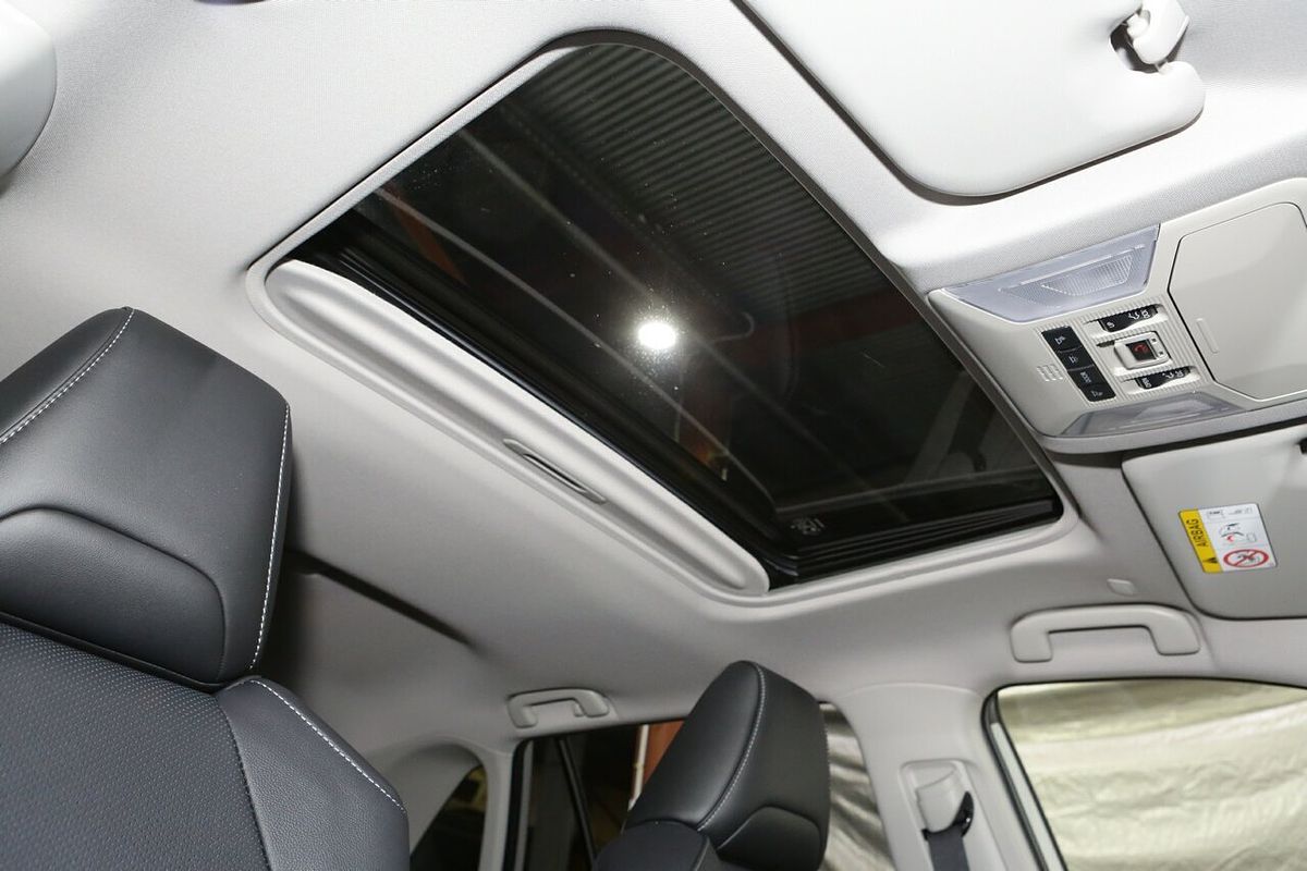 2025 Toyota RAV4 Cruiser AXAH54R