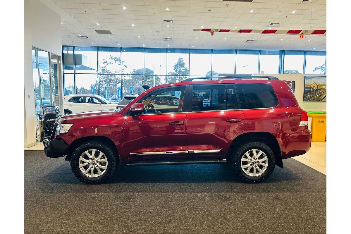 2019 Toyota Landcruiser Sahara VDJ200R