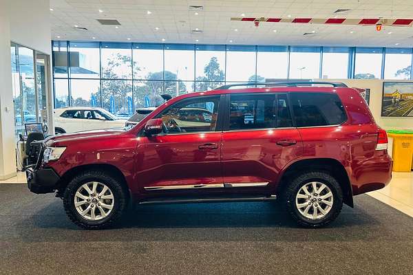 2019 Toyota Landcruiser Sahara VDJ200R