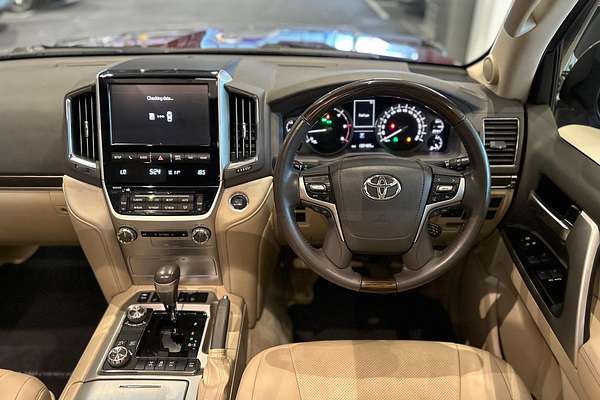 2019 Toyota Landcruiser Sahara VDJ200R