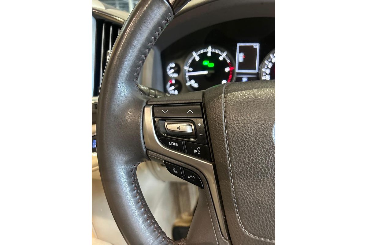 2019 Toyota Landcruiser Sahara VDJ200R