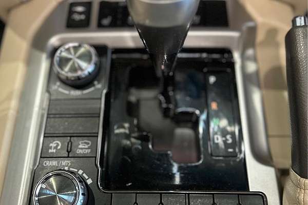 2019 Toyota Landcruiser Sahara VDJ200R