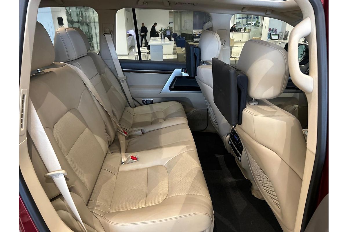 2019 Toyota Landcruiser Sahara VDJ200R