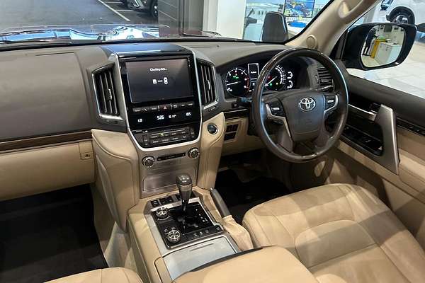 2019 Toyota Landcruiser Sahara VDJ200R