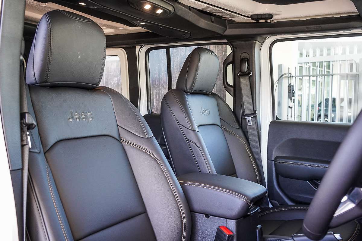 2024 Jeep Wrangler Unlimited Overland JL
