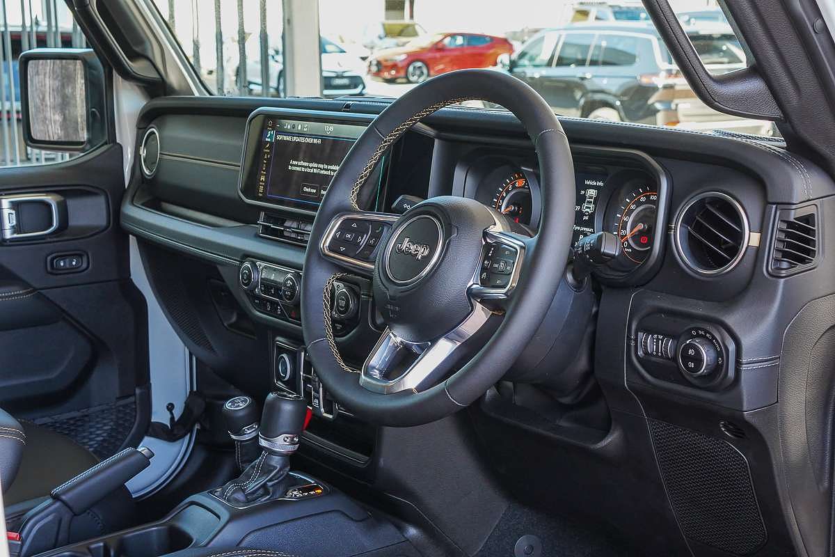 2024 Jeep Wrangler Unlimited Overland JL
