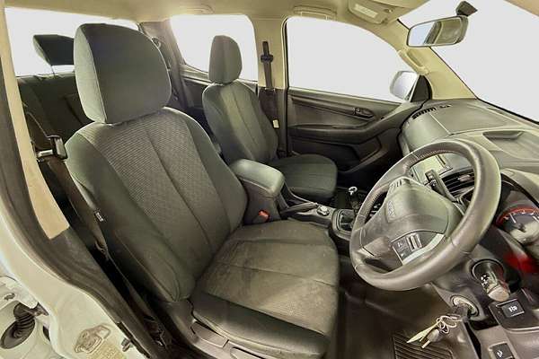 2017 Isuzu D-MAX SX 4X4