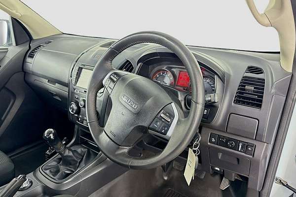 2017 Isuzu D-MAX SX 4X4