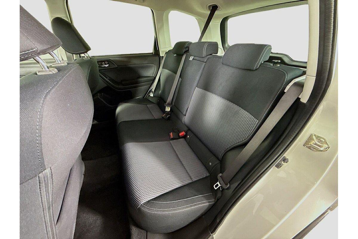2016 Subaru Forester 2.0i-L S4