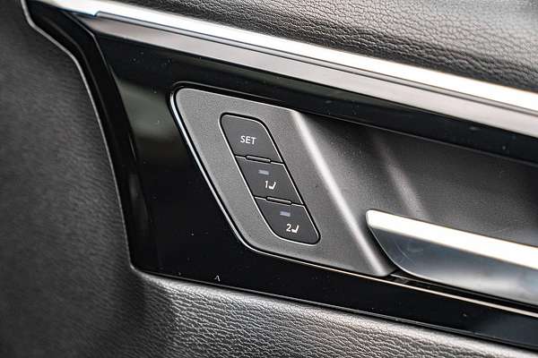 2025 Mitsubishi Outlander Exceed ZM