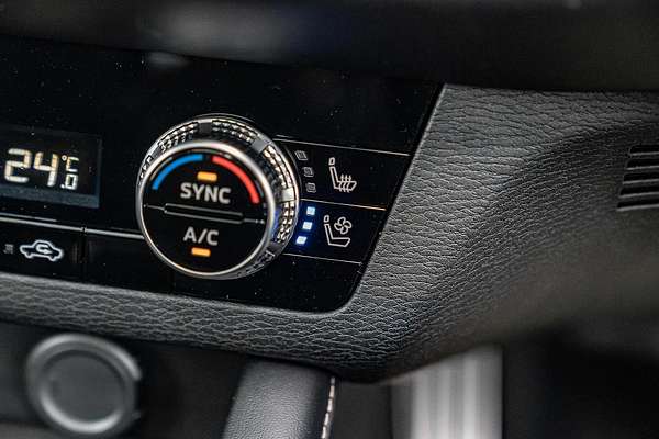 2025 Mitsubishi Outlander Exceed ZM