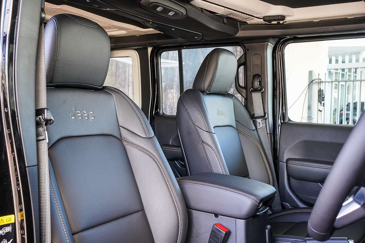 2024 Jeep Wrangler Unlimited Overland JL