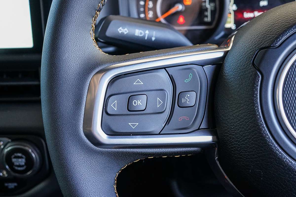 2024 Jeep Wrangler Unlimited Overland JL