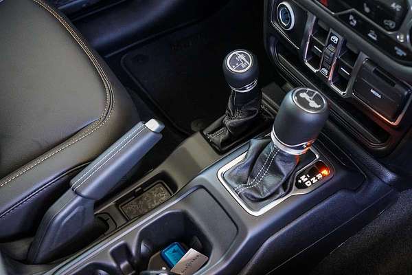 2024 Jeep Wrangler Unlimited Overland JL