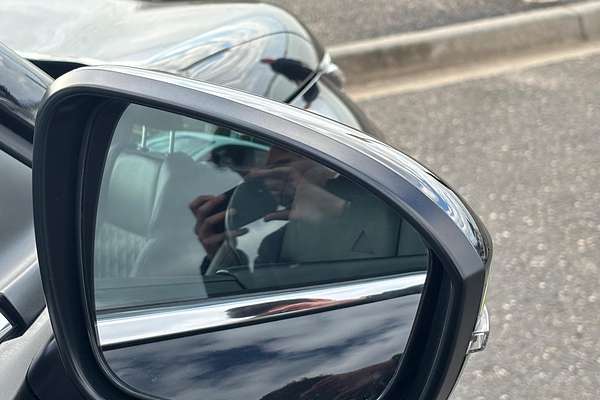 2022 Mitsubishi Outlander Exceed ZM