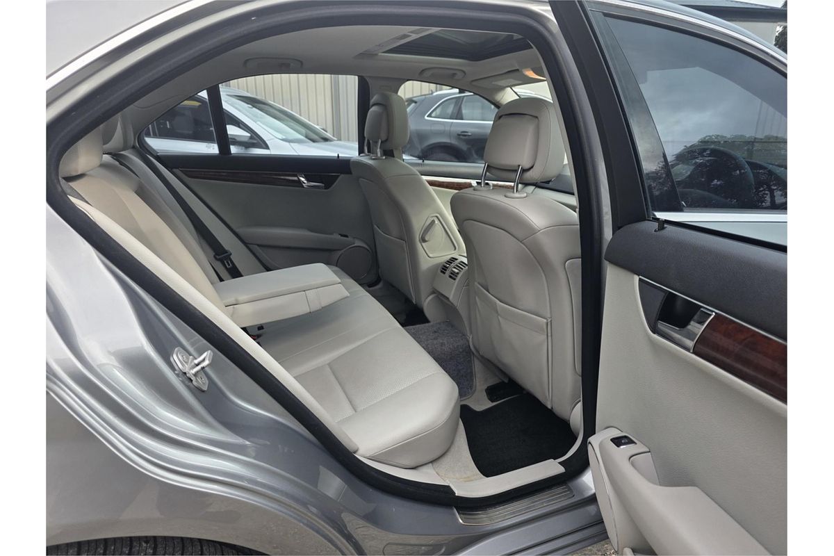 2009 Mercedes-Benz C-Class C200 Kompressor Elegance W204