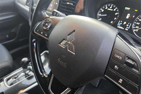 2016 Mitsubishi Outlander LS Safety Pack ZK