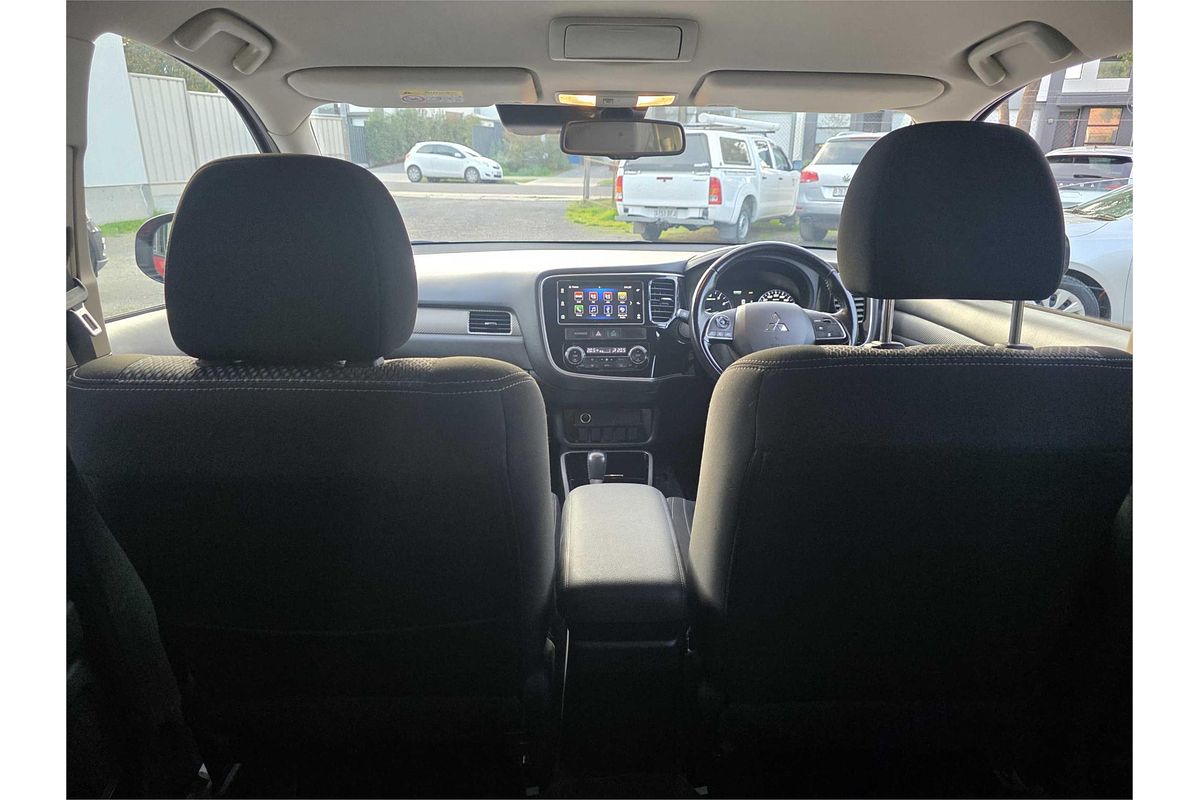 2016 Mitsubishi Outlander LS Safety Pack ZK