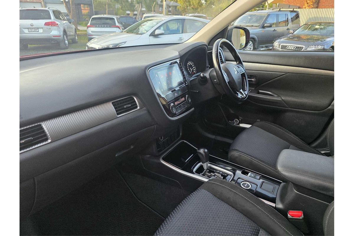 2016 Mitsubishi Outlander LS Safety Pack ZK