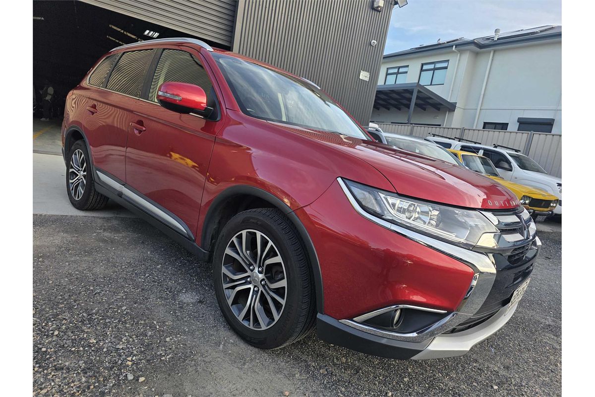 2016 Mitsubishi Outlander LS Safety Pack ZK