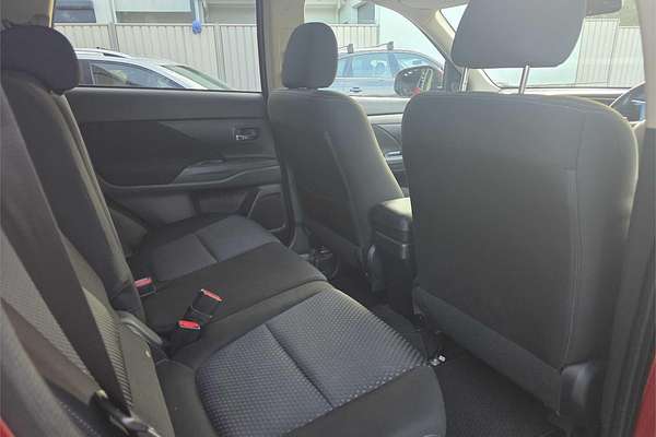 2016 Mitsubishi Outlander LS Safety Pack ZK