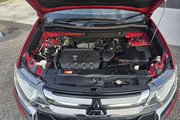 2016 Mitsubishi Outlander LS Safety Pack ZK