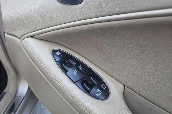 2006 Mercedes-Benz CLS-Class 350 219