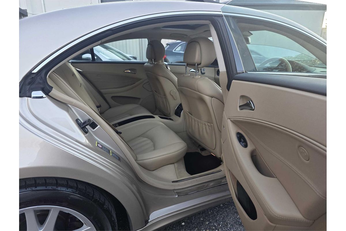 2006 Mercedes-Benz CLS-Class 350 219