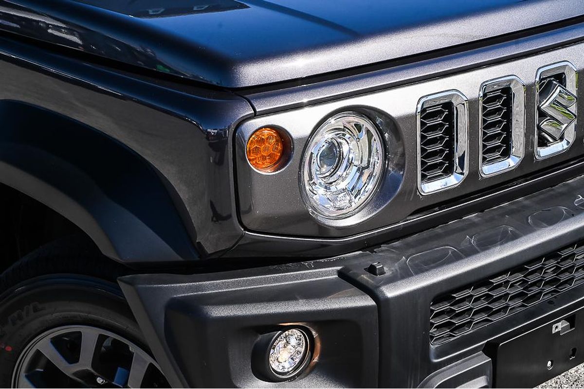 2025 Suzuki Jimny