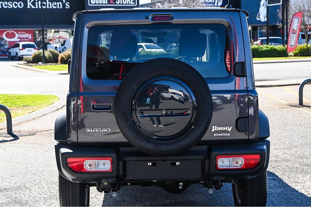 2025 Suzuki Jimny