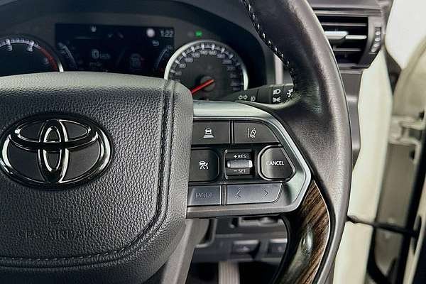 2024 Toyota Landcruiser VX FJA300R