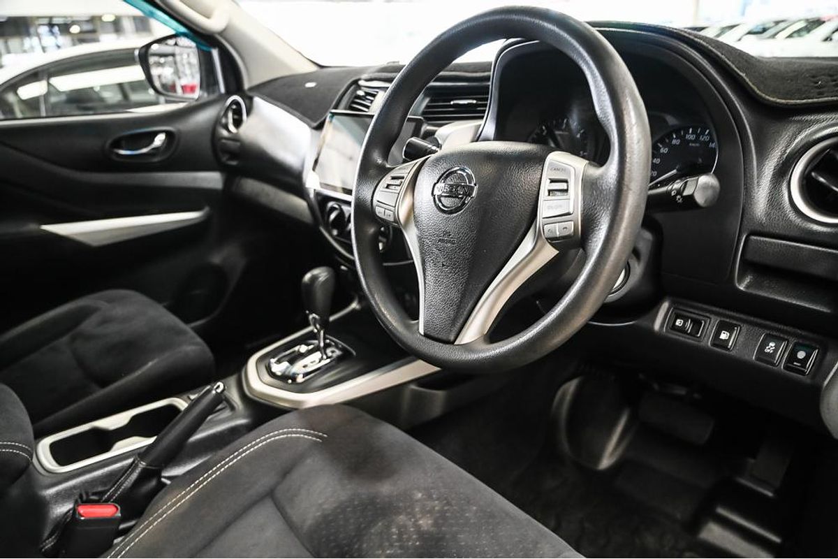 2015 Nissan Navara RX D23 4X4