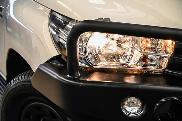 2016 Toyota Hilux SR GUN126R 4X4
