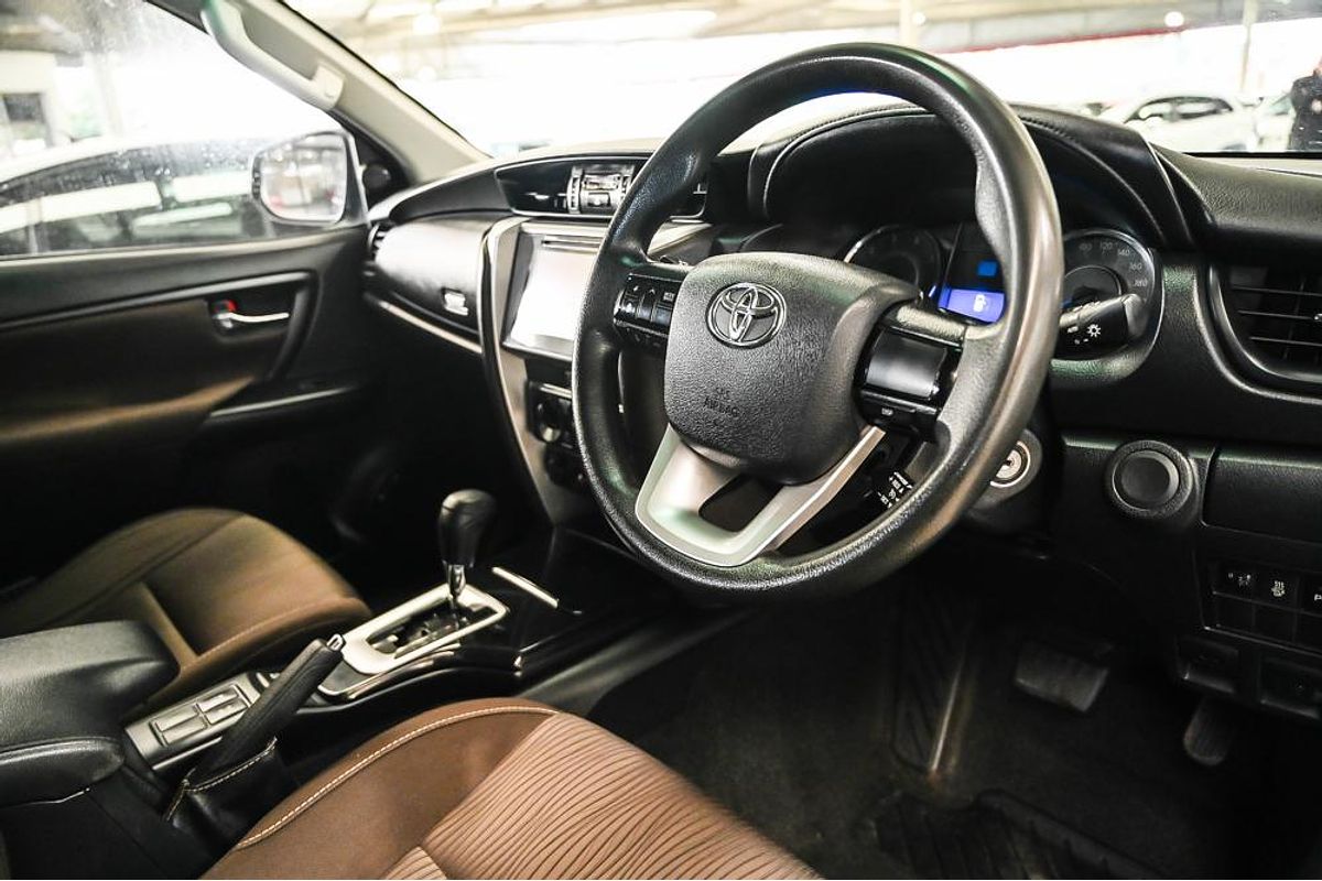 2017 Toyota Fortuner GX GUN156R