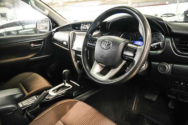 2017 Toyota Fortuner GX GUN156R