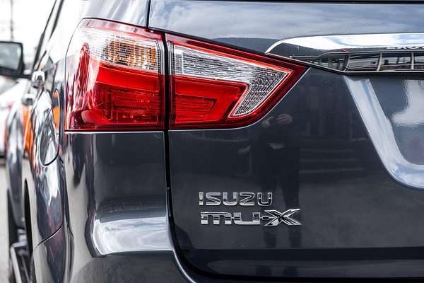 2019 Isuzu MU-X LS-T