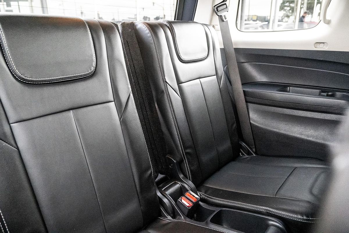 2019 Isuzu MU-X LS-T