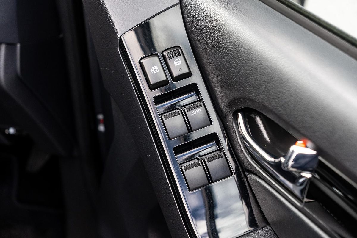 2019 Isuzu MU-X LS-T