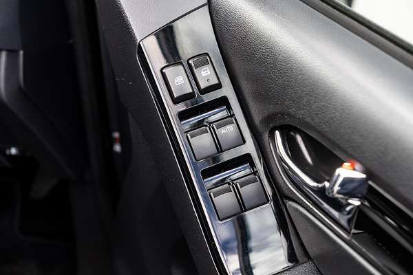 2019 Isuzu MU-X LS-T