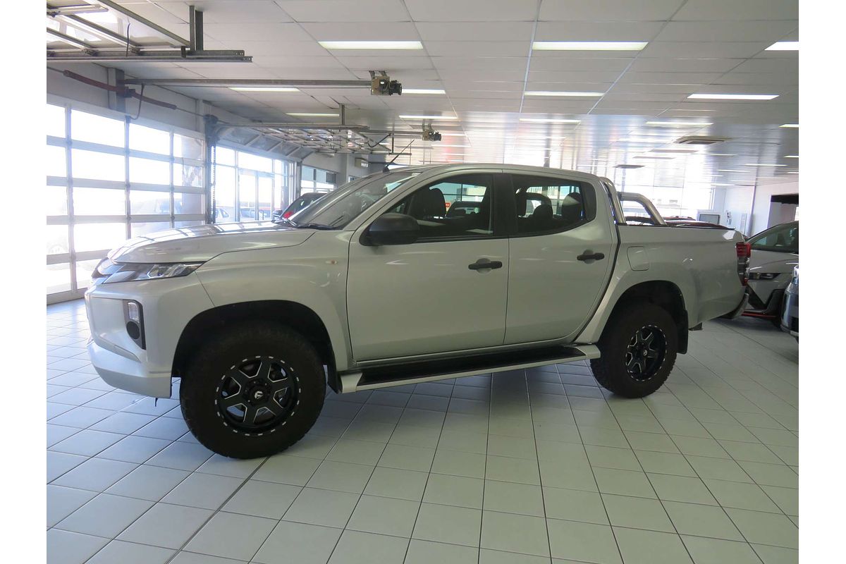 2021 Mitsubishi Triton GLX+ MR 4X4