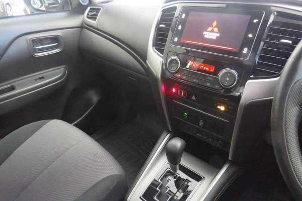 2021 Mitsubishi Triton GLX+ MR 4X4
