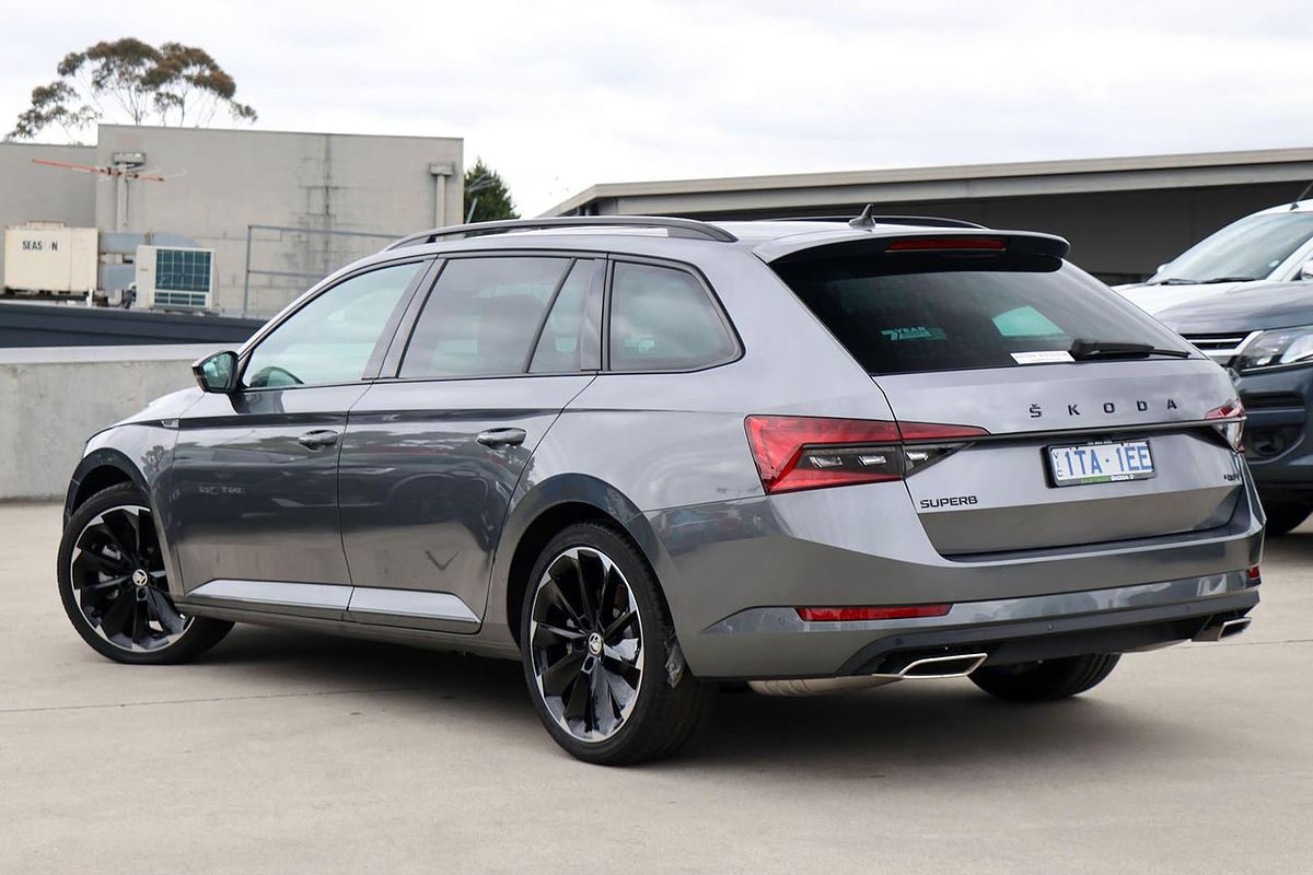 2024 SKODA Superb 206TSI SportLine NP