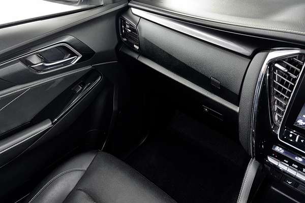 2023 Isuzu MU-X LS-T