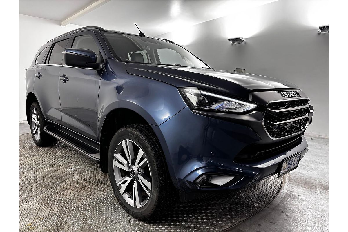 2023 Isuzu MU-X LS-T