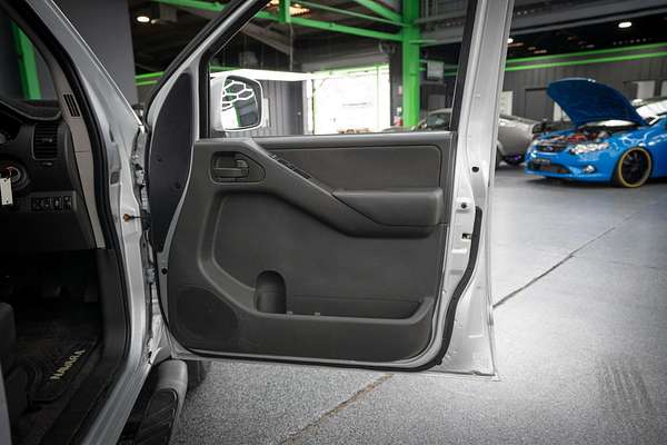 2014 Nissan Navara Silverline SE D40 Series 9 4X4