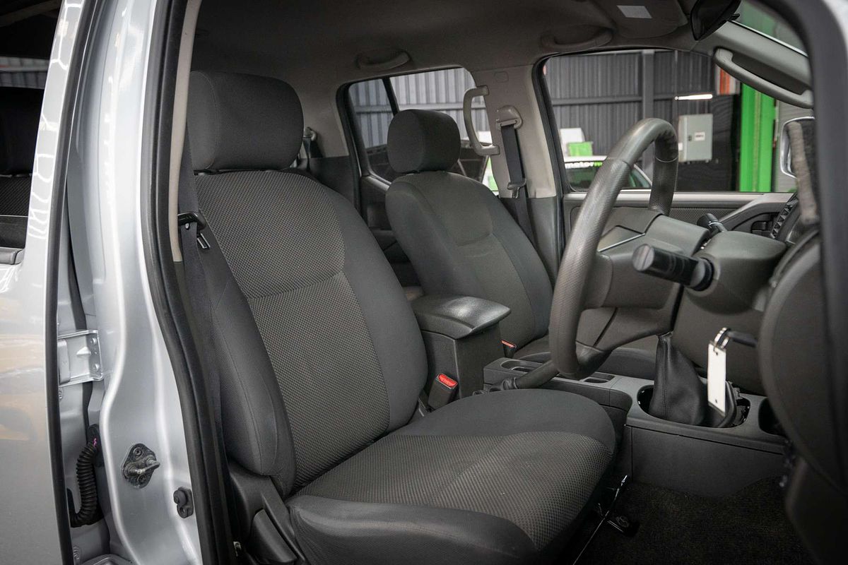 2014 Nissan Navara Silverline SE D40 Series 9 4X4
