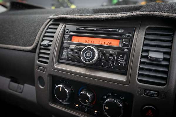 2014 Nissan Navara Silverline SE D40 Series 9 4X4