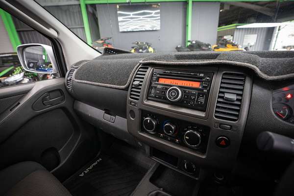 2014 Nissan Navara Silverline SE D40 Series 9 4X4