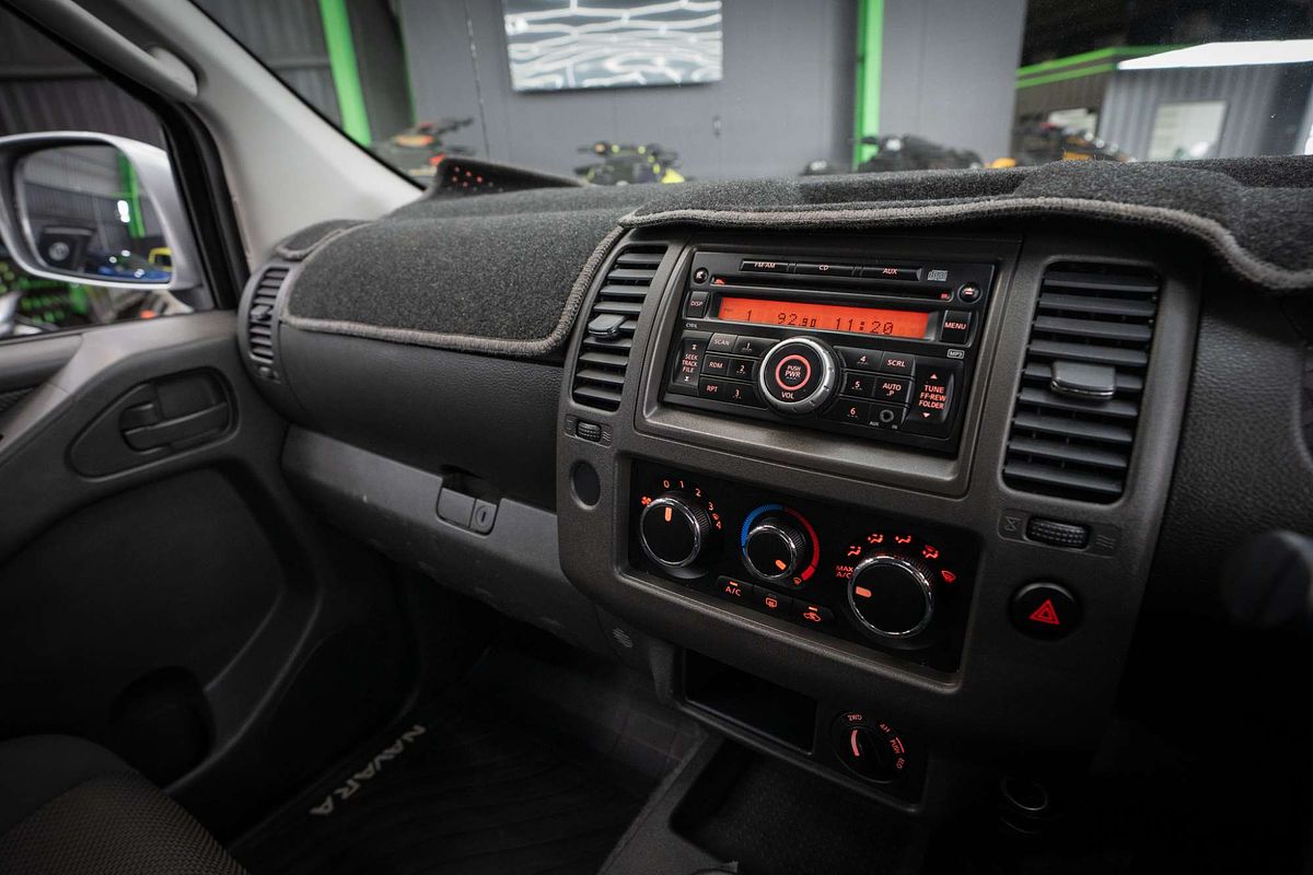 2014 Nissan Navara Silverline SE D40 Series 9 4X4