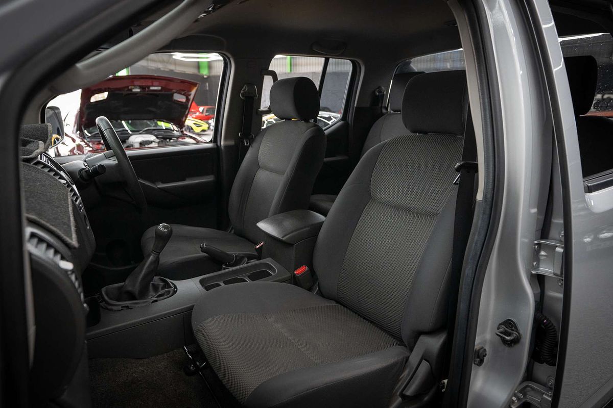 2014 Nissan Navara Silverline SE D40 Series 9 4X4